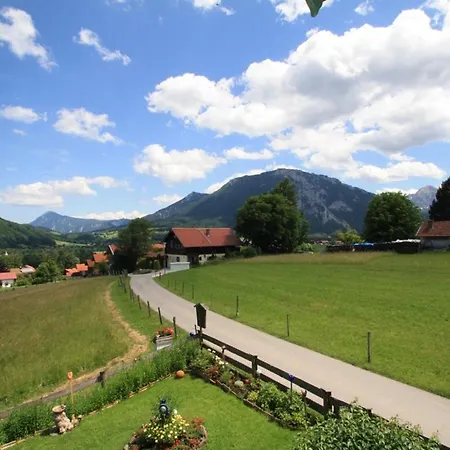 Schneider-hof Inkl. Chiemgaukarte Farmház *